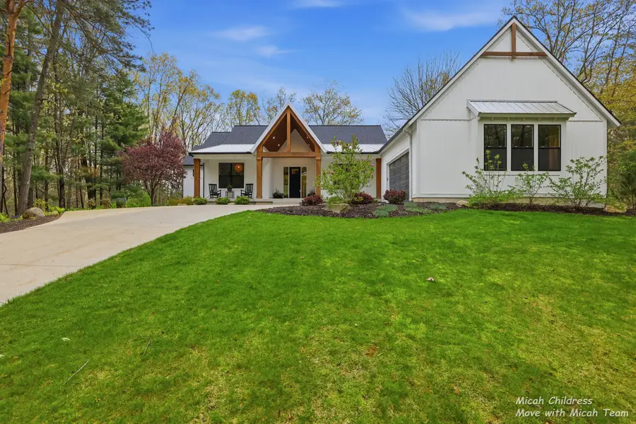 8266 Squires Street Ne, Rockford, MI 49341 - #3