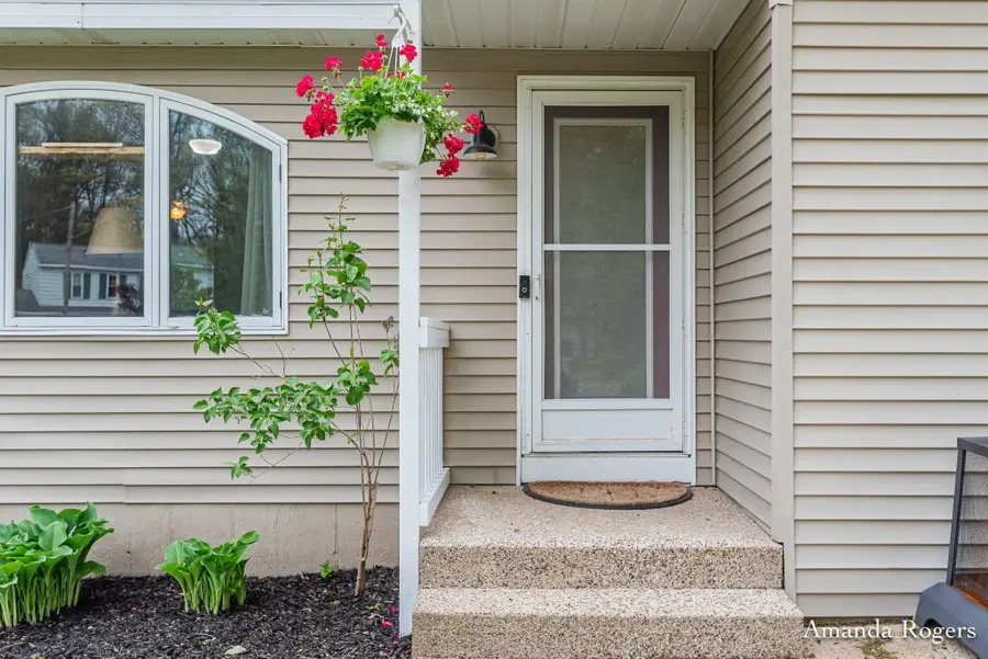 1780 Woodrun Drive Se, Lowell, MI 49331 - #2