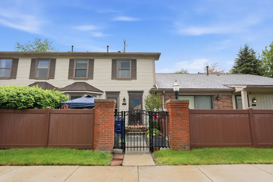 41379 Southwind Drive, Canton, MI 48188 - #2