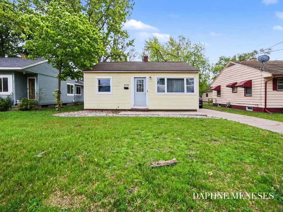 1083 Amity Avenue, Muskegon, MI 49442 - #2