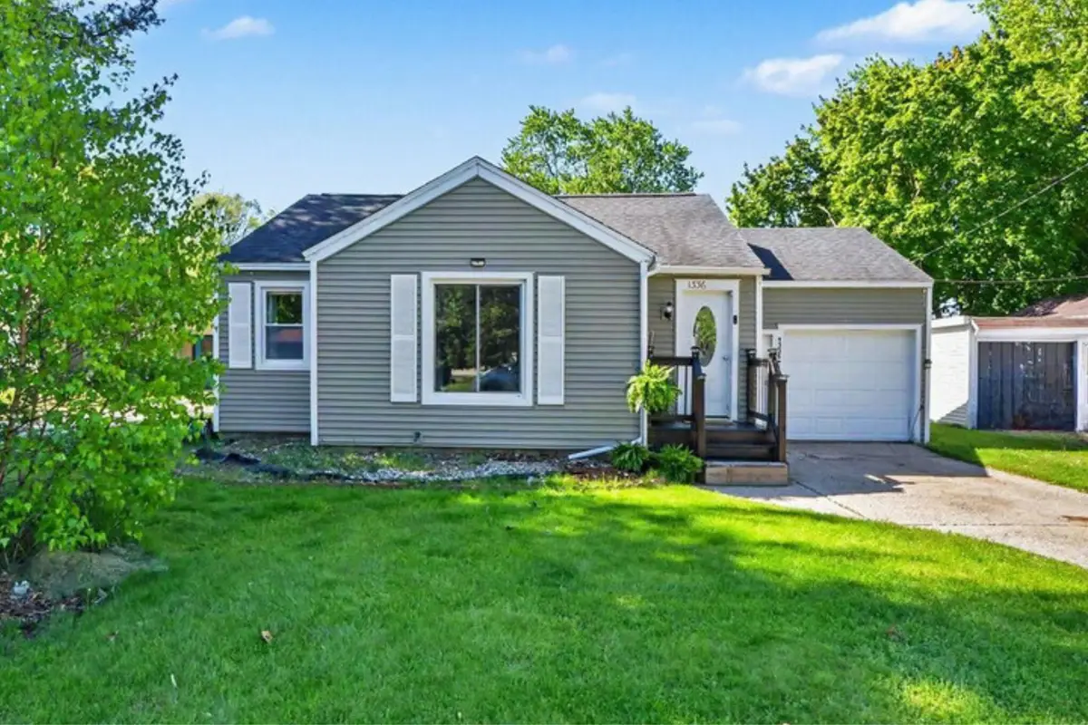1336 Beechwood Street Ne, Grand Rapids, MI 49505 - #1