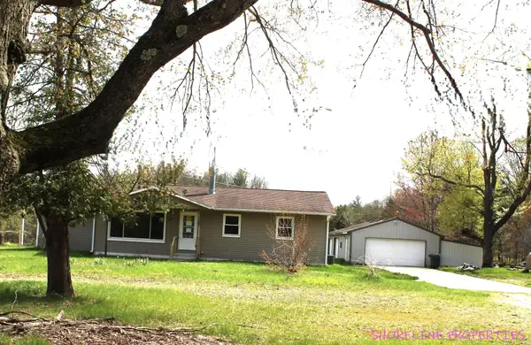 2465 E Arthur Road, Rothbury, MI 49452