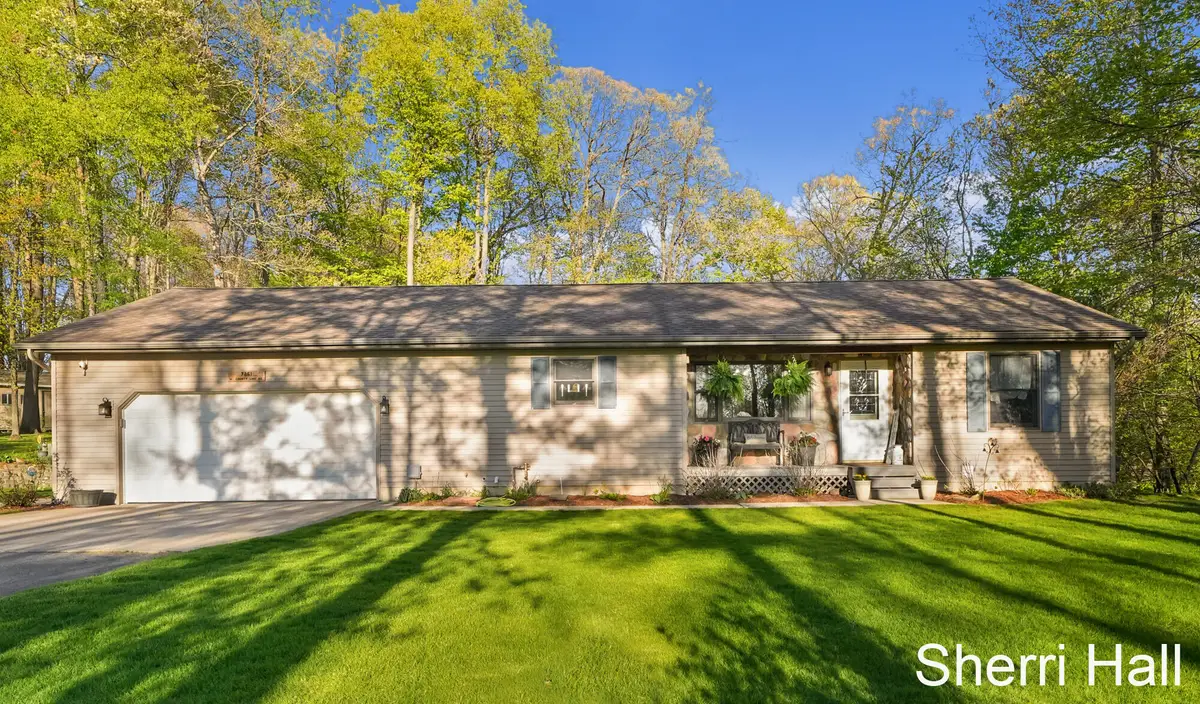 7861 S West County Line Road, Greenville, MI 48838 - #1