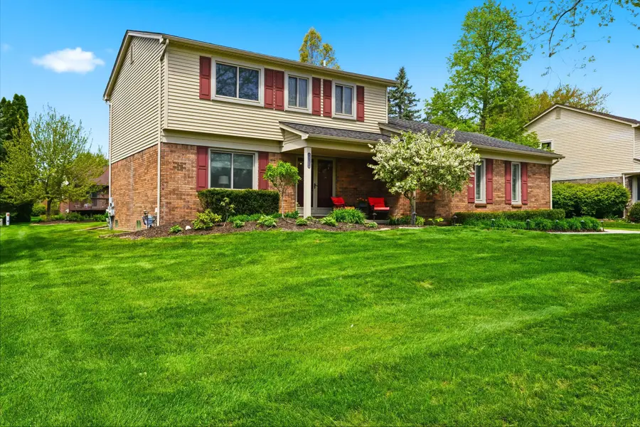 2070 Winchester Road, Rochester Hills, MI 48307 - #3