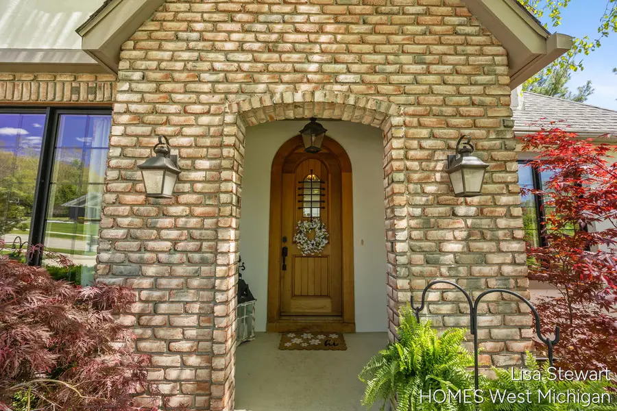 2450 Shears Crossing Court Ne, Grand Rapids, MI 49525 - #2