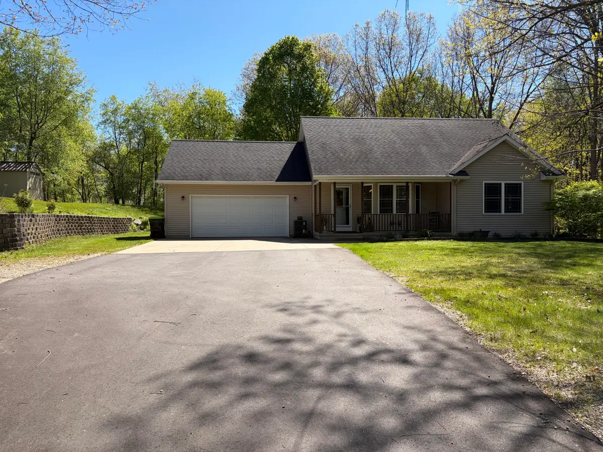 6050 Egan Avenue Se, Caledonia, MI 49316 - #1