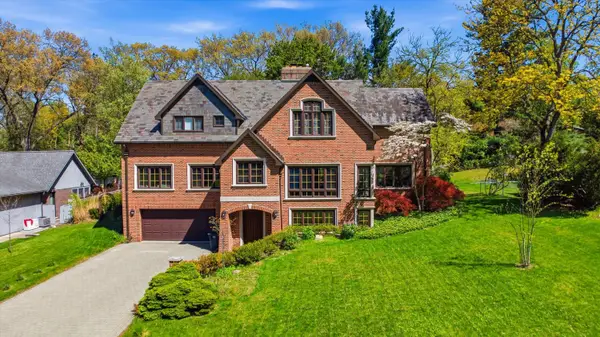 1041 Heather Way, Ann Arbor, MI 48104