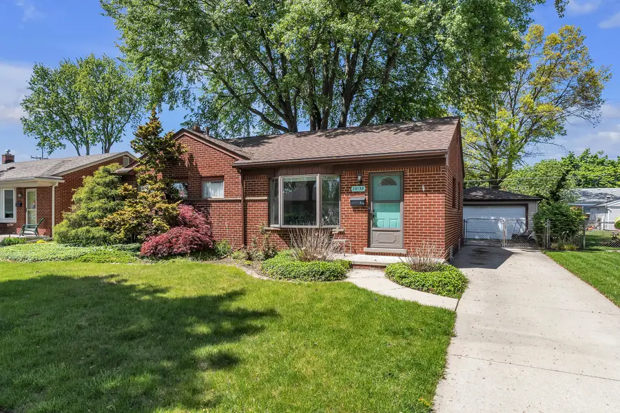 29138 Minton, Livonia, MI 48150 - #2