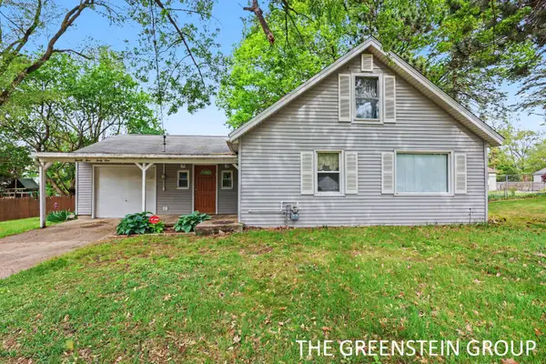 2541 Day Avenue Nw, Grand Rapids, MI 49544