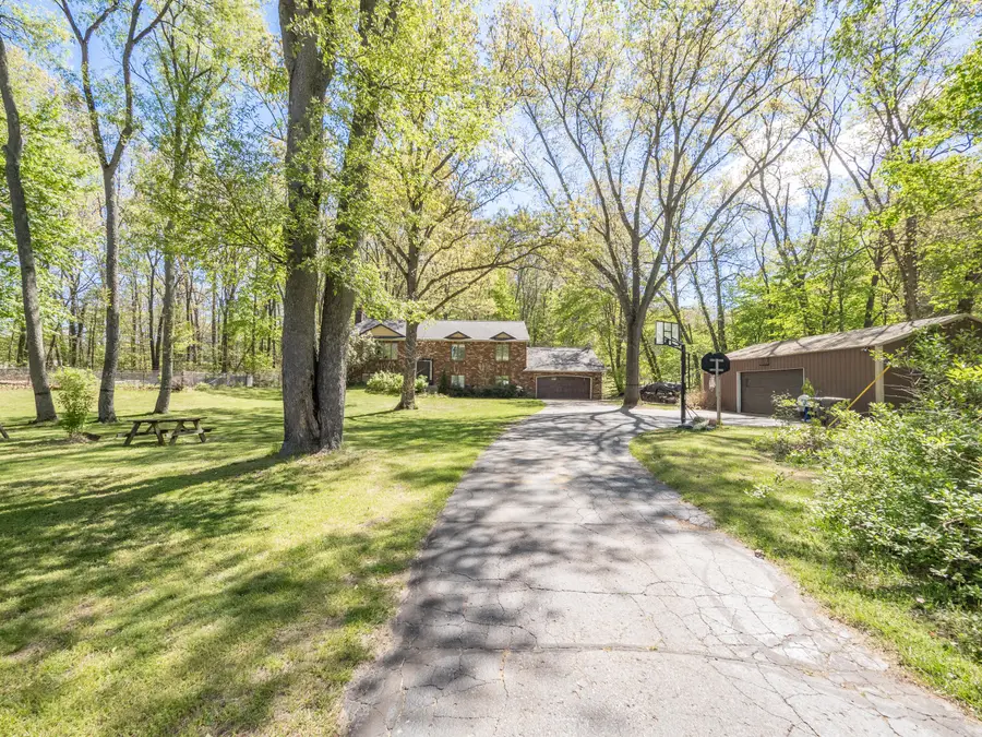 4115 S Van Kal Street, Mattawan, MI 49071 - #3
