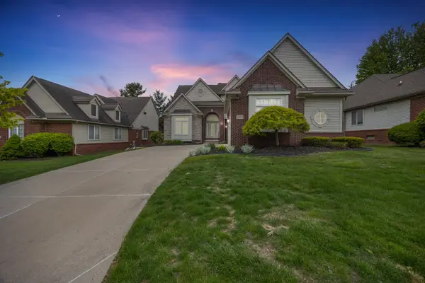 22273 Abington Drive, Farmington Hills, MI 48335