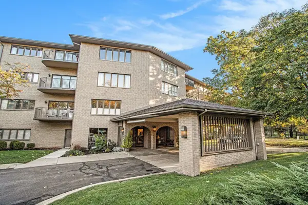 4040 Greenleaf Circle #410, Kalamazoo, MI 49008