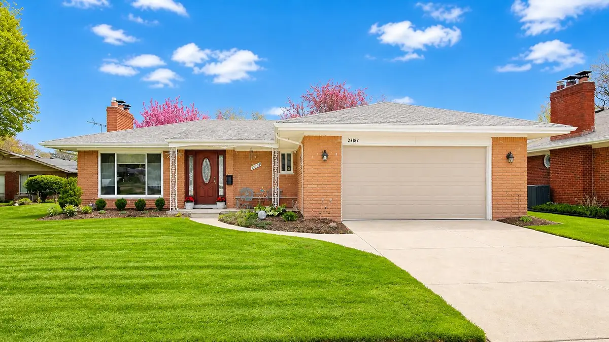 23187 Gladhill Lane, Saint Clair Shores, MI 48080 - #1