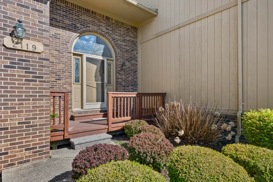 2119 Rochelle Park Drive, Rochester Hills, MI 48309 - #3