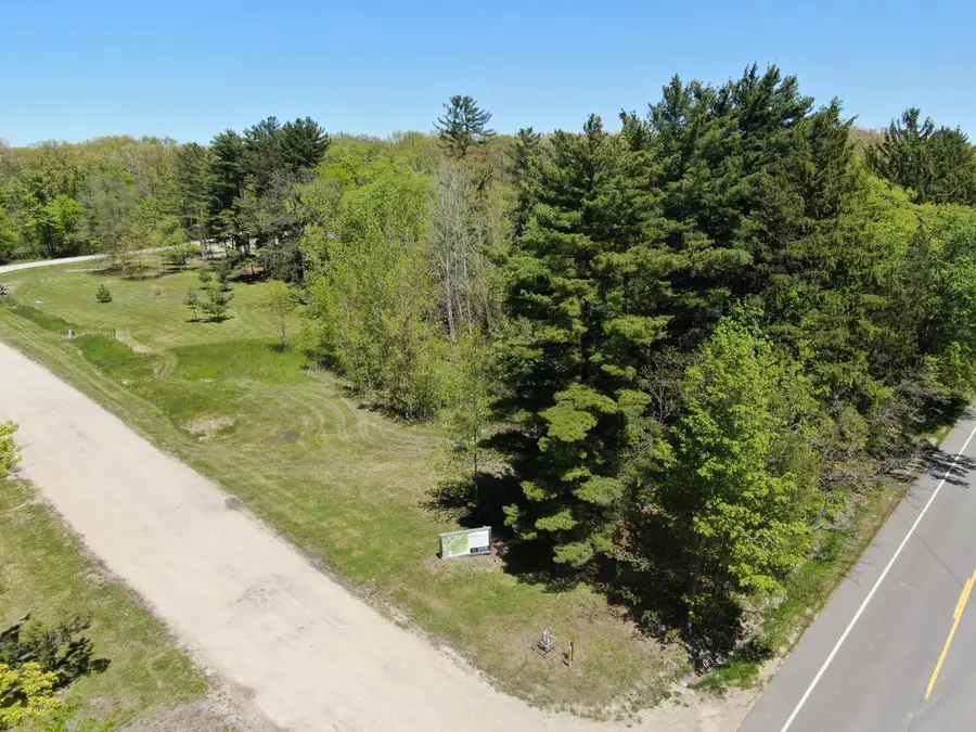 12 Meadowood Lane, Lakeside, MI 49116 - #3