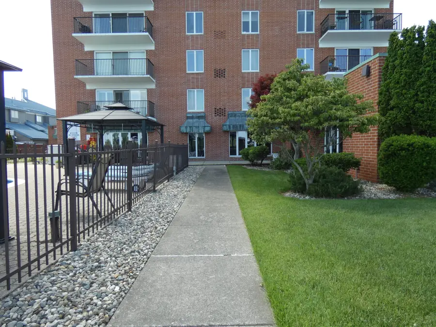 3301 Biddle Avenue, Wyandotte, MI 48192 - #3