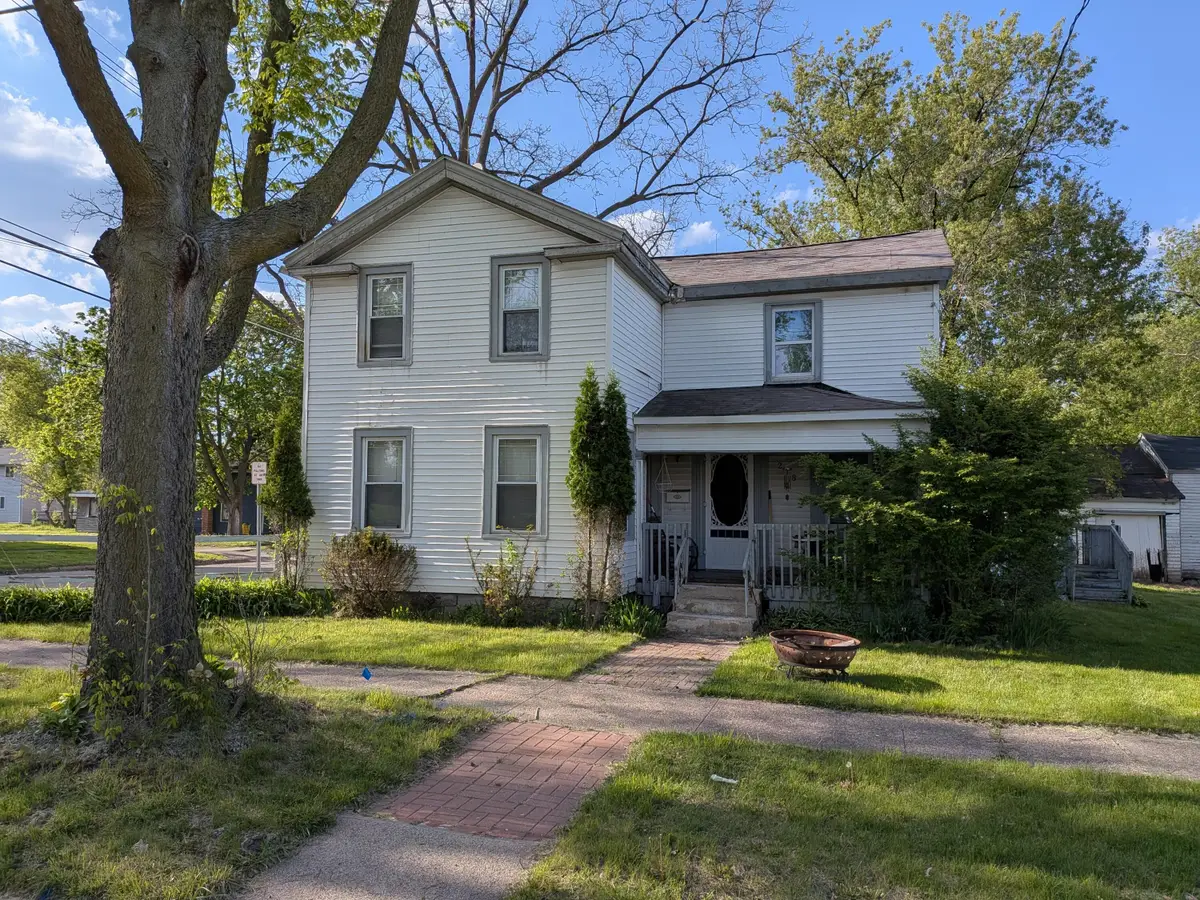 218 W Porter Street, Albion, MI 49224 - #1