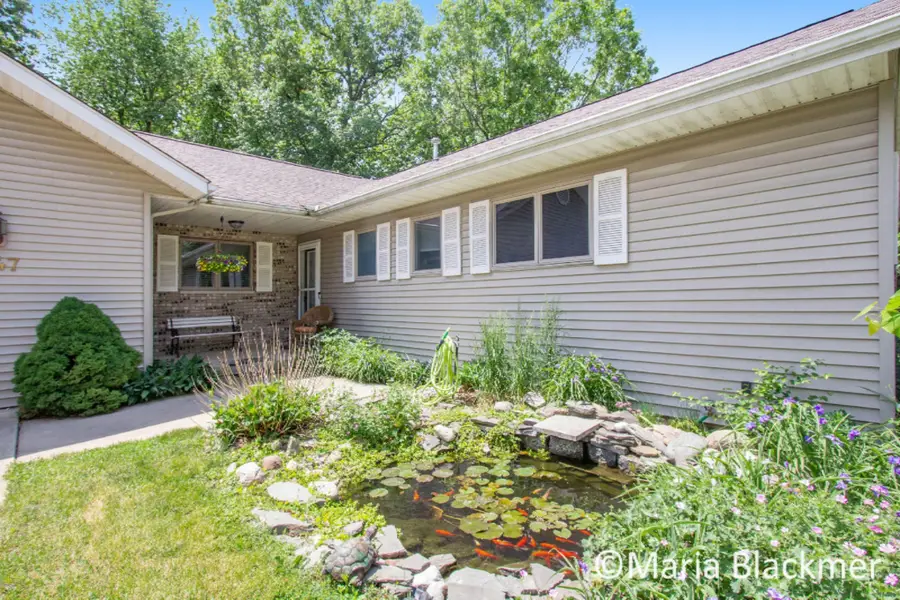 947 Southview Drive, Ionia, MI 48846 - #3