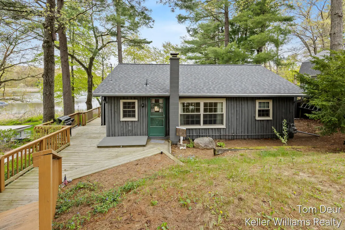 8175 S Island View Drive, Newaygo, MI 49337 - #1