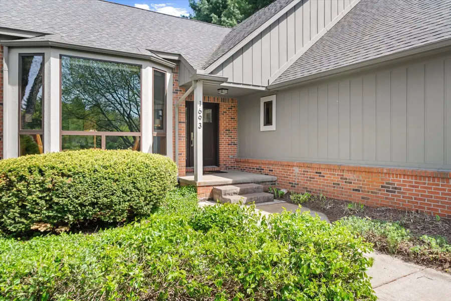 1693 Havenshire Lane, Brighton, MI 48114 - #2