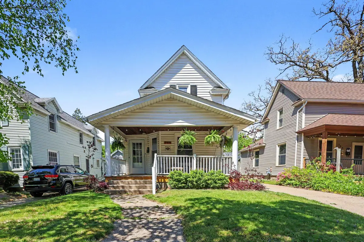 749 Lockwood Street Ne, Grand Rapids, MI 49503 - #1