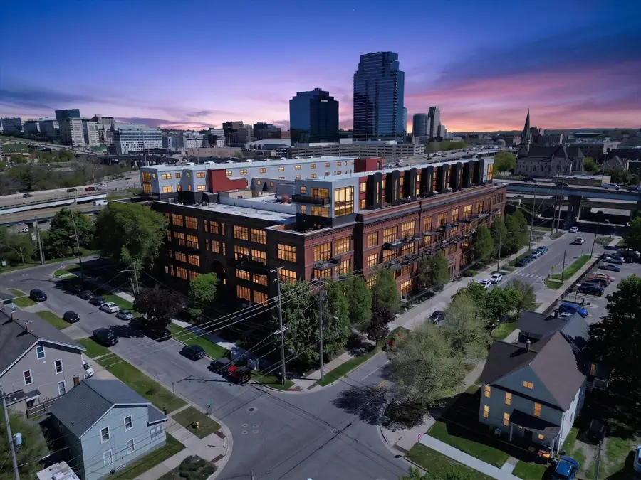 600 Broadway Avenue Nw #211, Grand Rapids, MI 49504 - #2