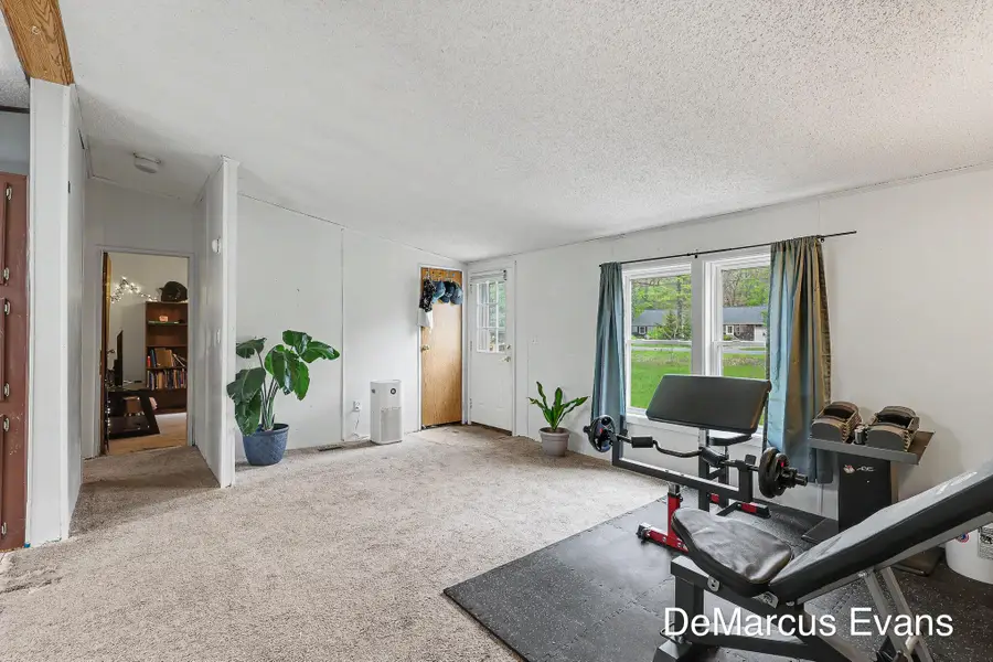 1575 S Brooks Road, Muskegon, MI 49442 - #3