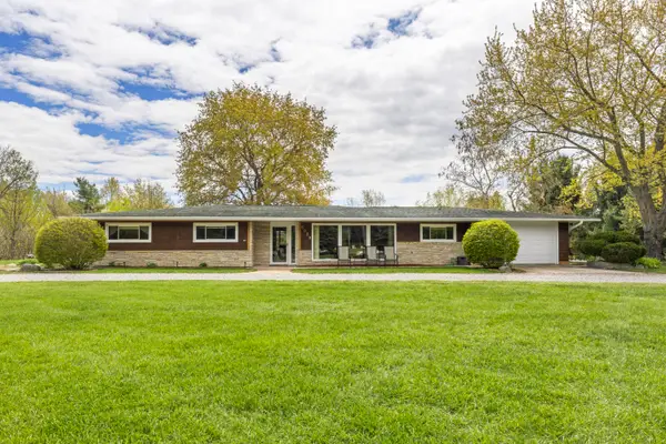 6039 Mick Road, Benzonia, MI 49616