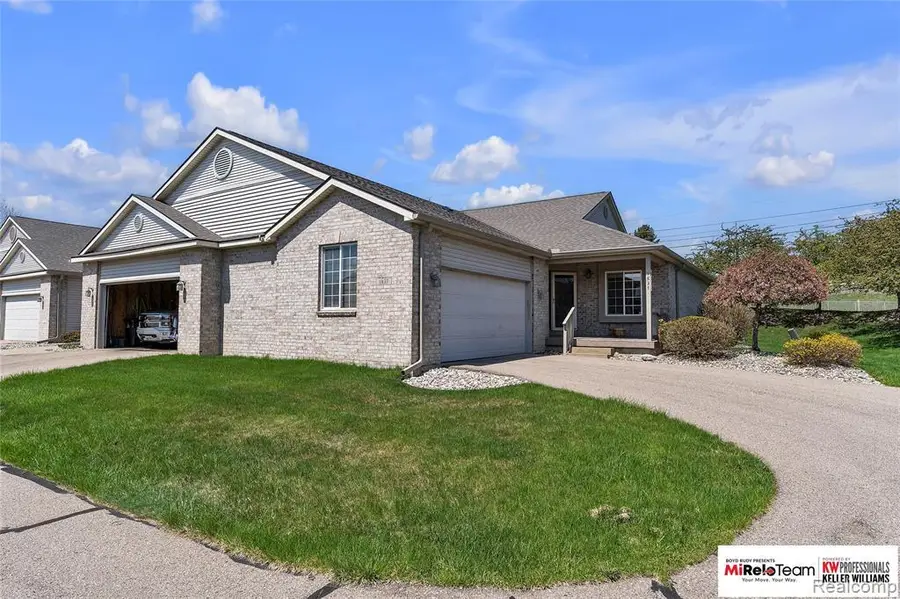 1837 Willow Creek, Lansing, MI 48917 - #2