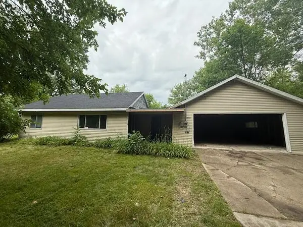 3903 Willow Drive Ne, Grand Rapids, MI 49525