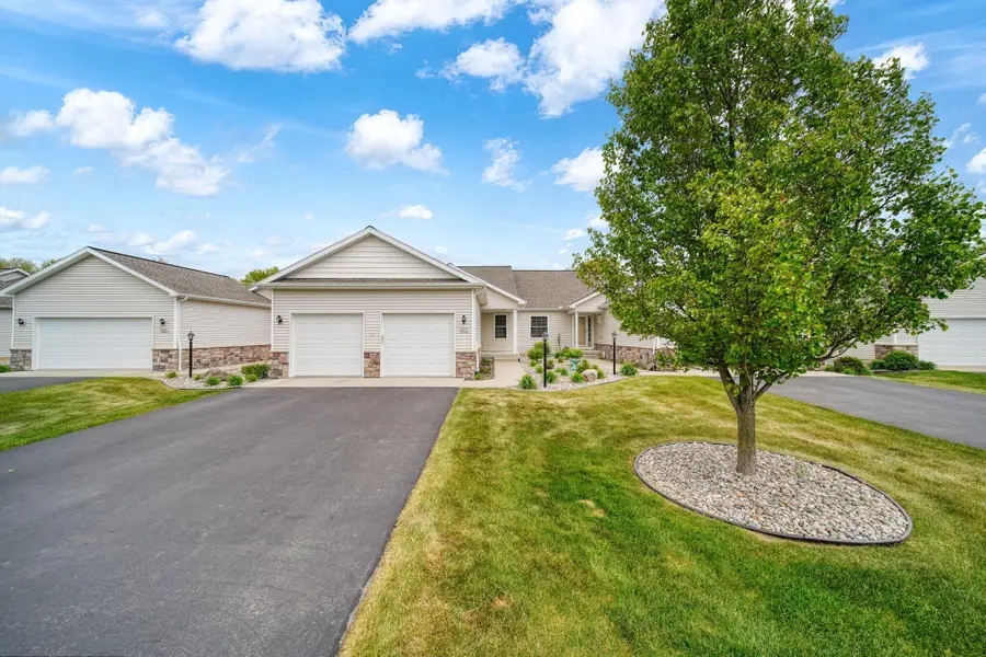 4015 Eastbridge Circle, Stockbridge, MI 49285 - #2