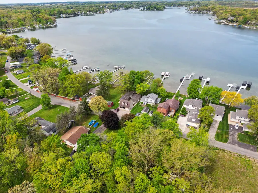 50085 E Lake Shore Drive, Dowagiac, MI 49047 - #2
