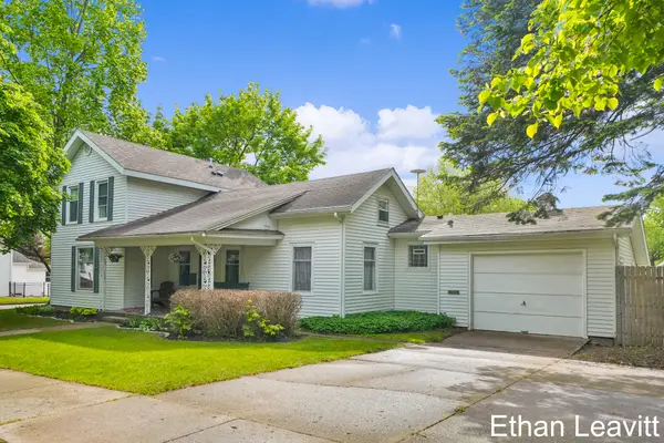 407 S Lincoln Street, Portland, MI 48875
