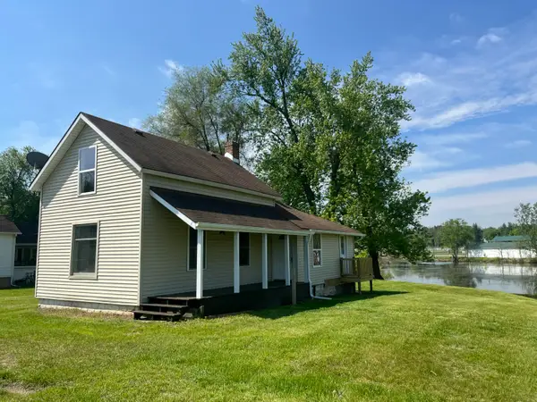 154 W Saint Joe Street, Hillsdale, MI 49242