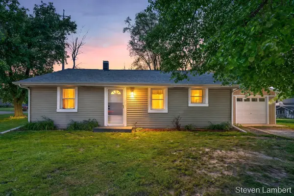 1028 S Hayes Street, Hastings, MI 49058