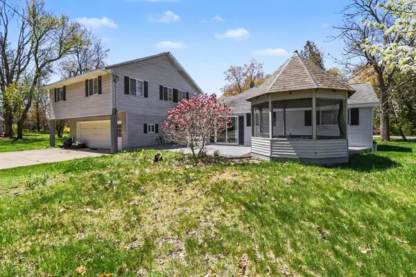 6665 Lakeshore Road, Manistee, MI 49660
