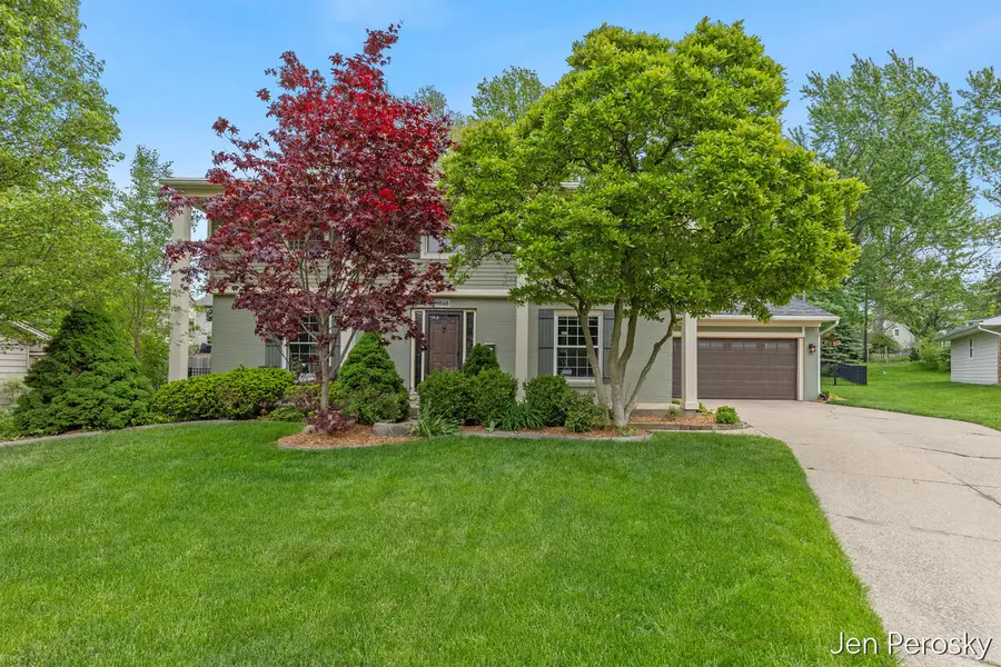 1646 Laurel Avenue Se, Grand Rapids, MI 49506 - #2