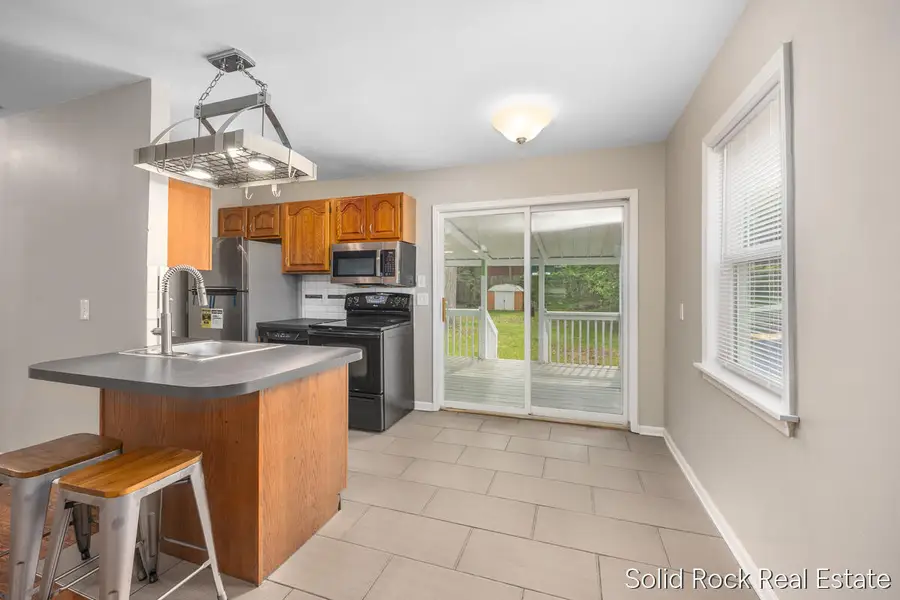 1146 Eastern Avenue Ne, Grand Rapids, MI 49503 - #3
