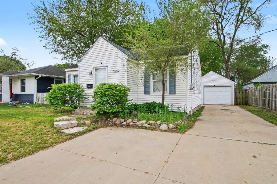 1144 36th Street Sw, Wyoming, MI 49509 - #2