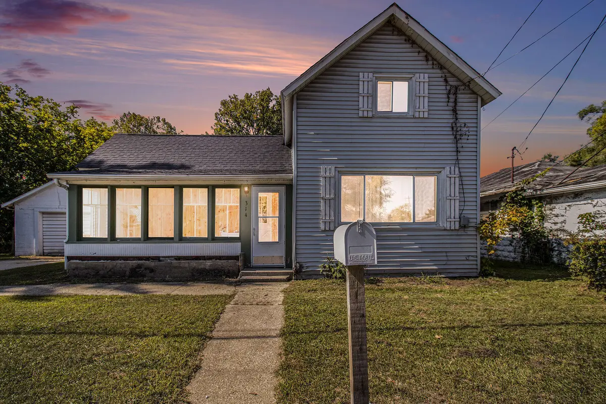314 S 3rd Avenue, Big Rapids, MI 49307 - #1