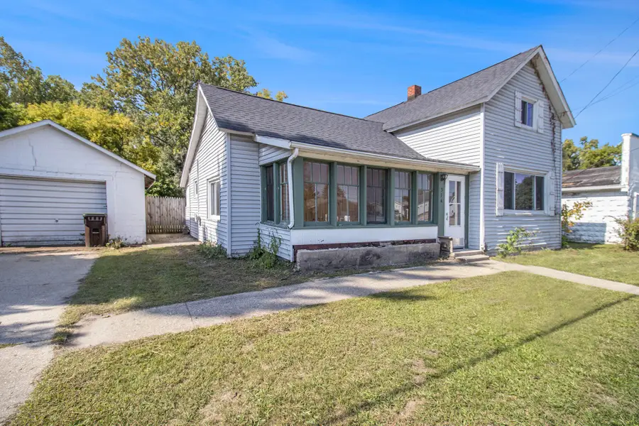 314 S 3rd Avenue, Big Rapids, MI 49307 - #3