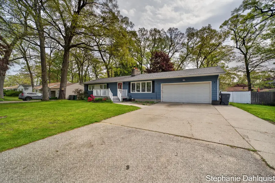 1490 Sunview Street, Muskegon, MI 49445 - #3