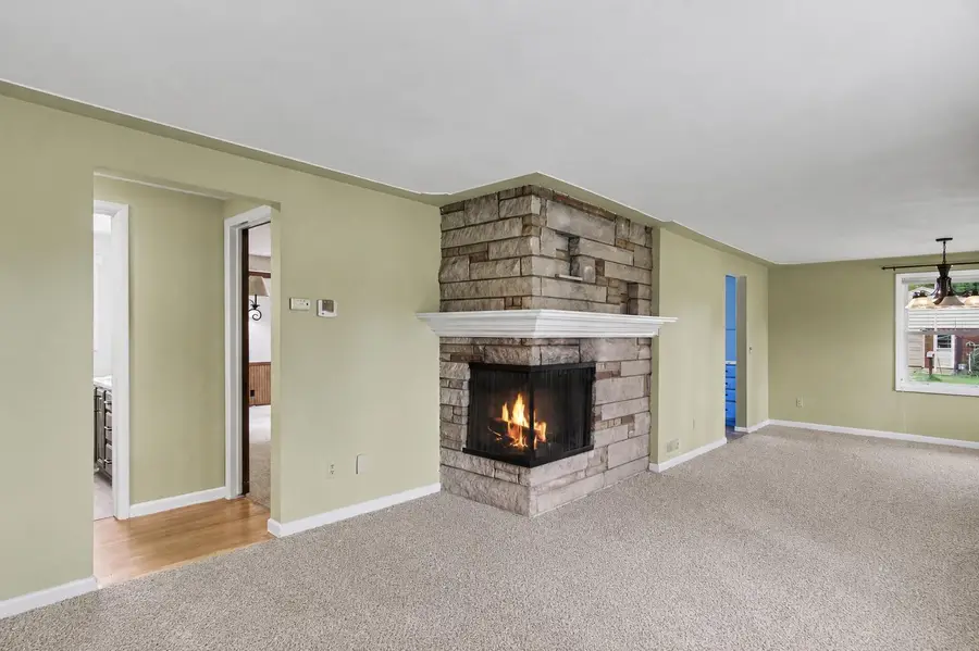 751 Larkspur Avenue Nw, Grand Rapids, MI 49504 - #2