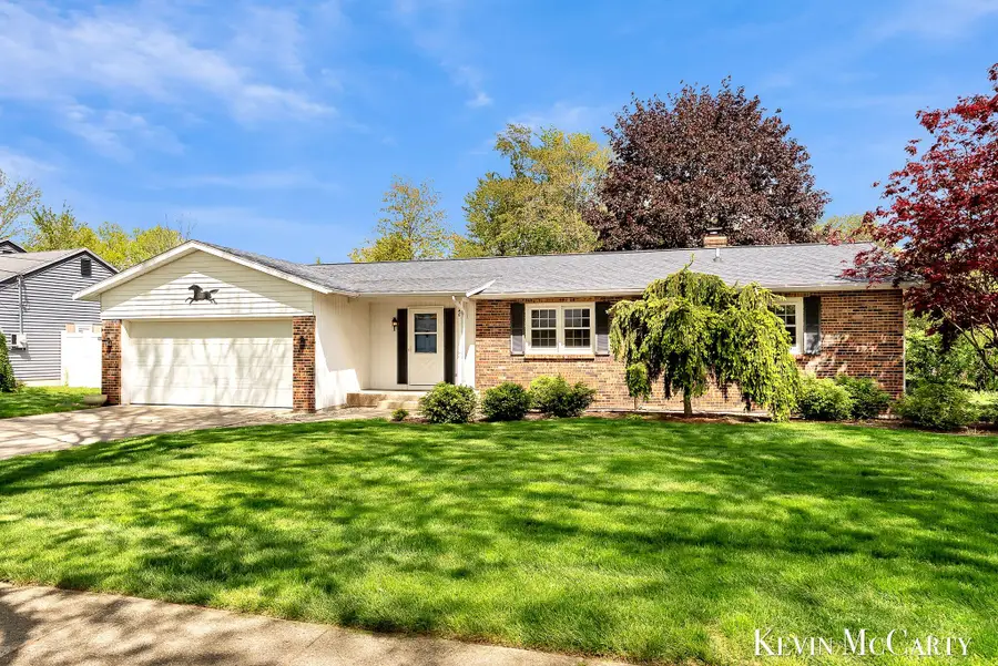1746 Edgewood Avenue Se, Grand Rapids, MI 49506 - #3