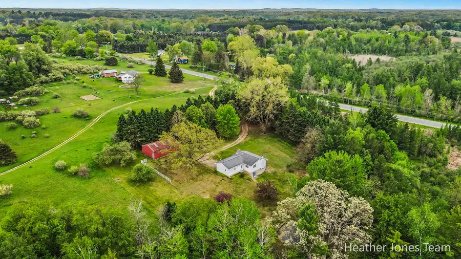 1320 W Stanton Road, Stanton, MI 48888 - #2