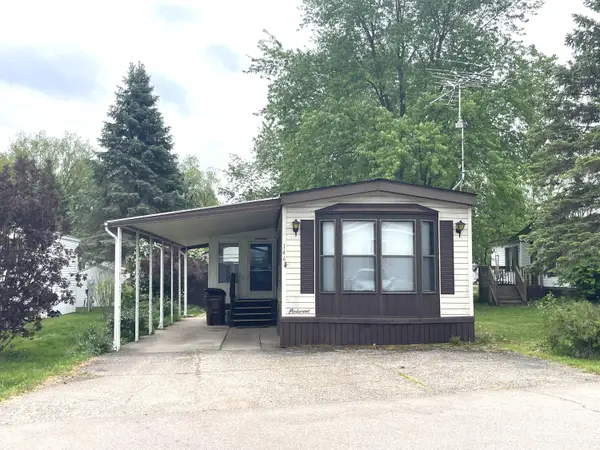 855 W Jefferson Street #146, Grand Ledge, MI 48837