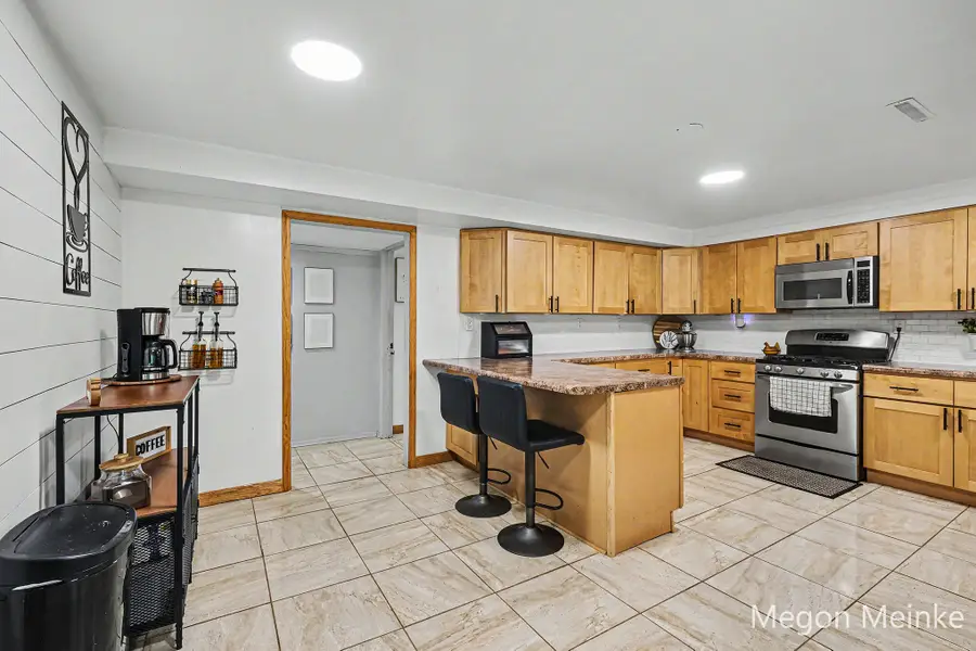 10231 Morgan Mills Road Ne, Greenville, MI 48838 - #3