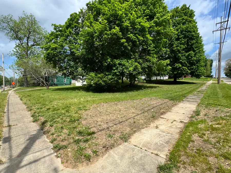 210 W River Street, Otsego, MI 49078 - #2