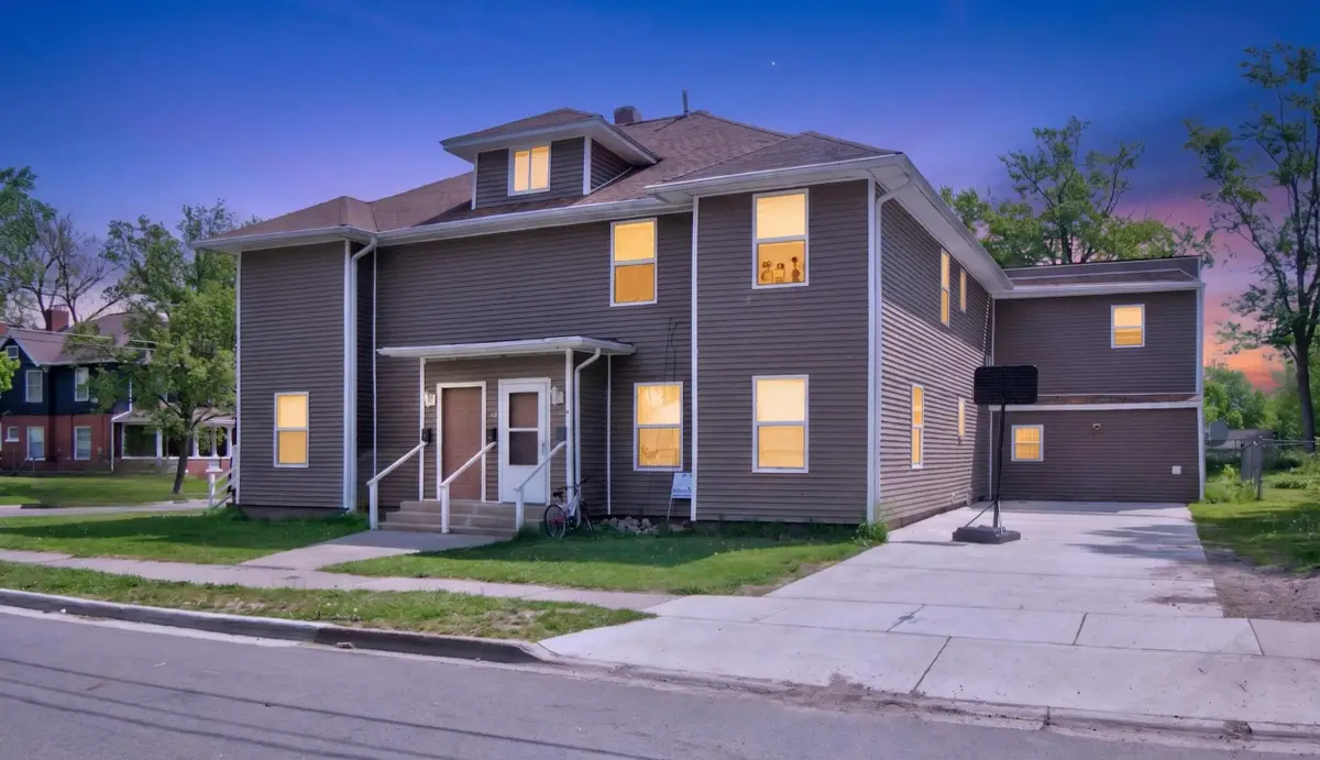 127 W Wilkins Street, Jackson, MI 49203 - #1