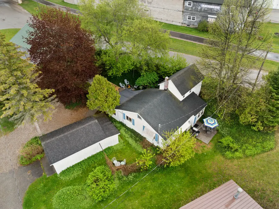 7276 Commercial Street, Beulah, MI 49617 - #2
